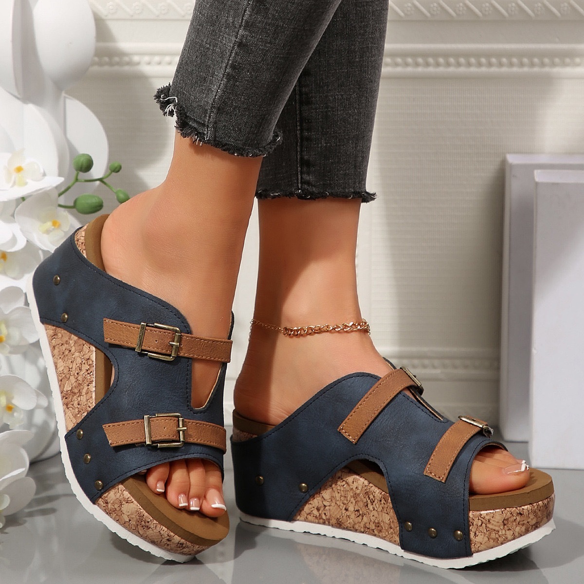 Wedge Heel Sandals - Image 5