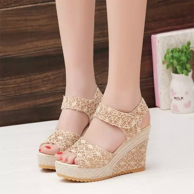 Flat Heel Sandals - Image 2